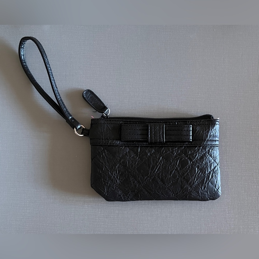 American Eagle Black Quilted Wallet Wristlet Purse Pocketbook Handbag